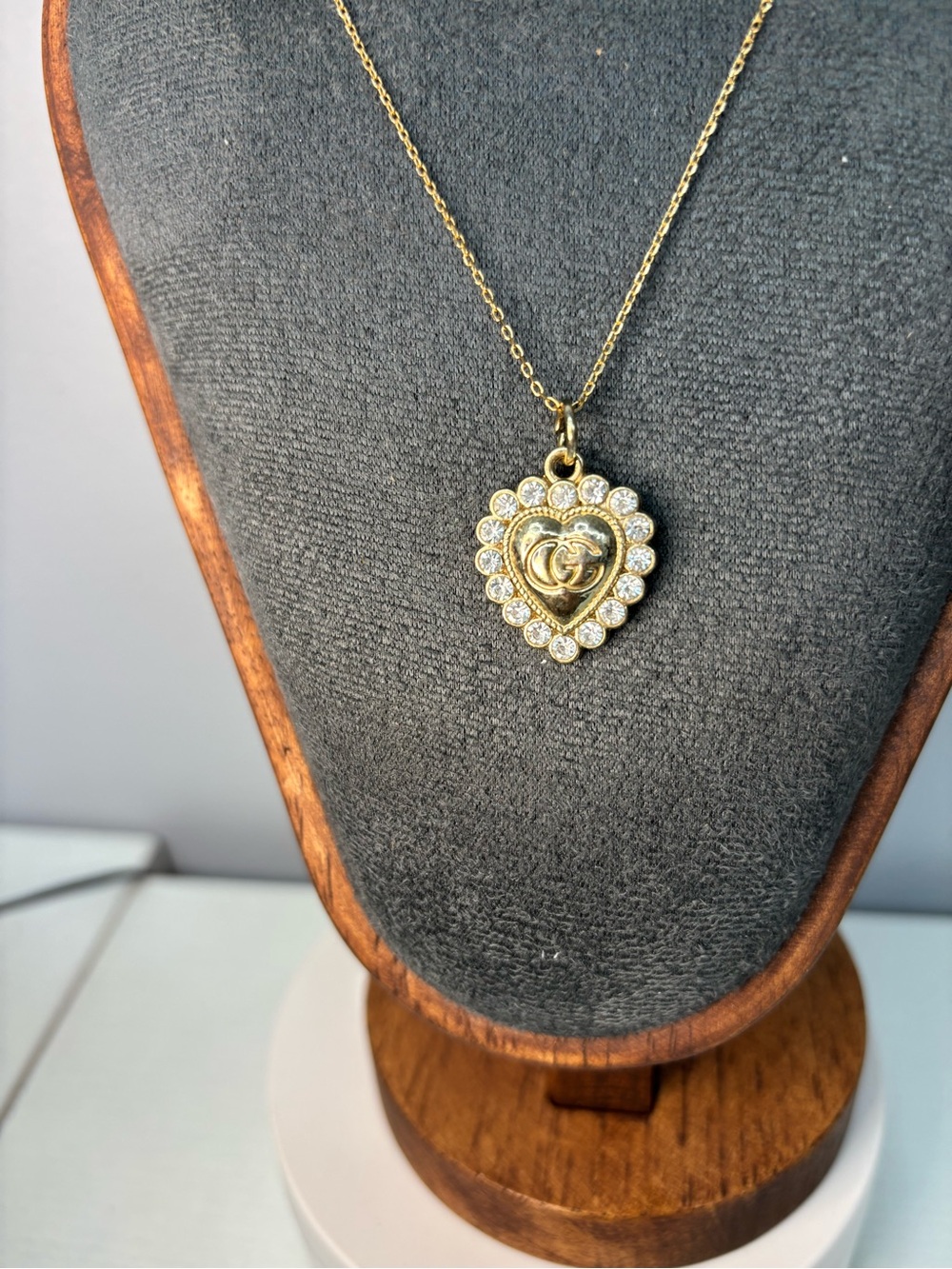 Gucci Gold & Crystal GG Heart Pendant Necklace - Picture 8 of 11